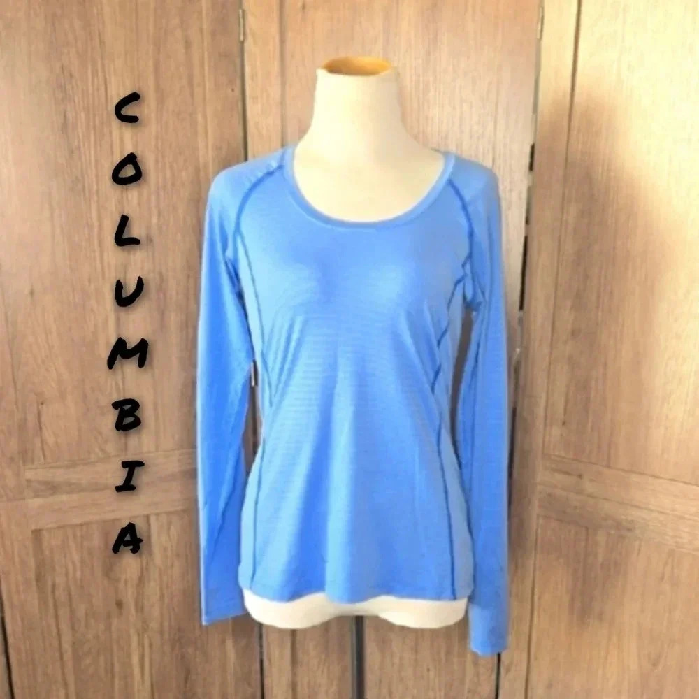 Columbia Women's Blue Long Sleeve Top pullover Activewear